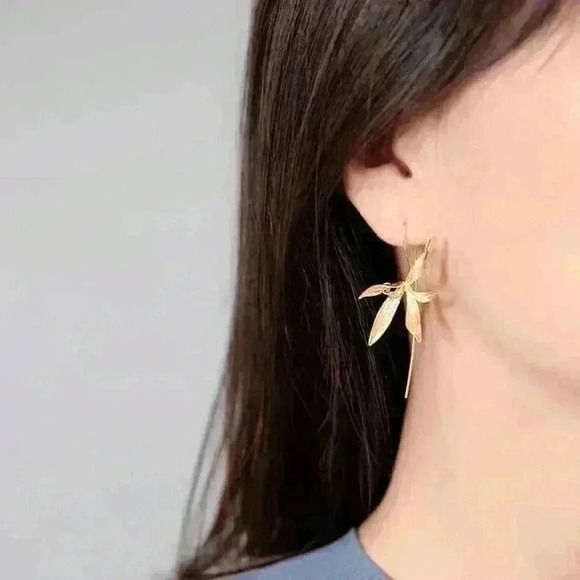 None Jewelry - Valley Orchid S925 Gold Plated Earring